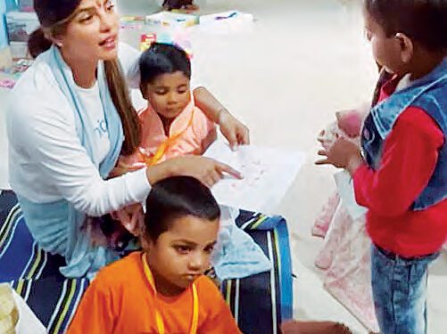 प्रियंका चोपड़ा संग बच्चे झूमे