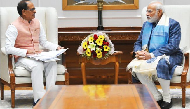 पलक पाँवड़े बिछाए इंदौर ने