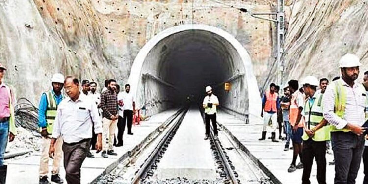 हिमालय के पेट से निकल कर चीन की गर्दन नापेगा भारत