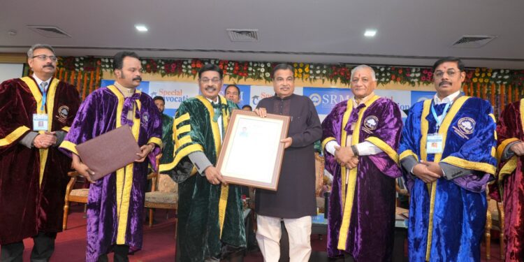 एसआरएम आईएसटी एनसीआर कैंपस में 17 वा दीक्षांत समारोह धूमधाम से मनाया गया।