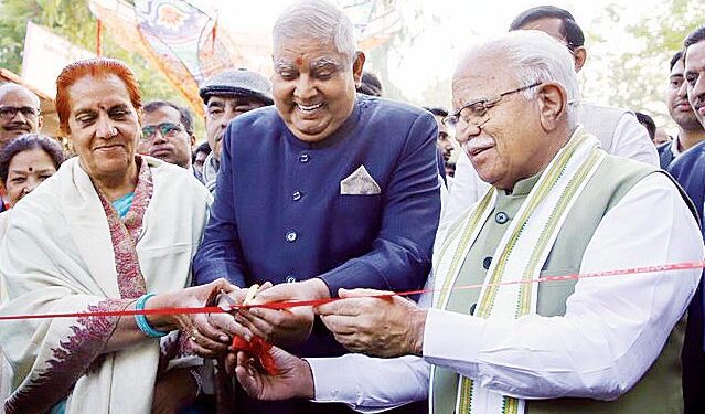 उपराष्ट्रपति ने अंतरराष्ट्रीय सूरजकुंड मेले का किया उद्घाटन, 17 देश शामिल