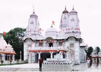 गोरखपुर भी पीछे नहीं, 50 हजार करोड़ से अधिक के निवेश प्रस्ताव मिल चुके