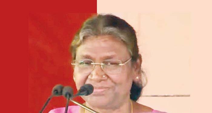 महिलाओं को प्रगति में बराबरी का भागीदार बनाया जाए : मुर्मू