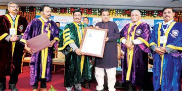 एसआरएम के दीक्षांत समारोह में 357 छात्रों को डिग्रियां वितरित