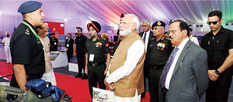 डीआरडीओ और तीनों सेनाओं के इनोवेशन से भी रूबरू हुए पीएम