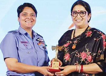 वीरता पुरस्कार पाने वाली पहली महिला अफसर बनीं विंग कमांडर दीपिका