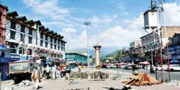 श्रीनगर हो रहा स्मार्ट, खुशनुमा मौसम कुदरती खूबसूरती में लगेंगे चार चांद