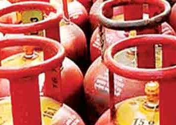 Domestic gas cylinder cheaper by Rs 200