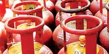 Domestic gas cylinder cheaper by Rs 200