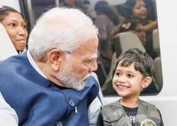 modi in delhi metro dwarka