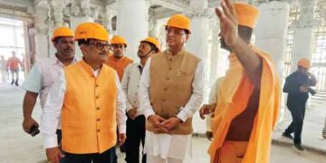 CM Dhami did car service in Hindu temple of Abu Dhabi