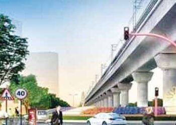 । दिल्ली-एनसीआर के वर्ल्ड क्लास सुविधाओं से लैस शहर नोएडा की दुनियाभर में अलग पहचान है। हाल ही में यूपी इंवेस्टर समिट में भी नोएडा के नाम 32 लाख करोड़ के कुल निवेश में से 30 फीसदी रकम आई थी।