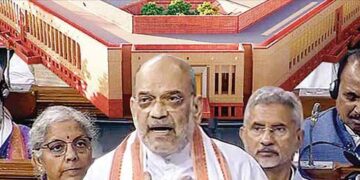 गृहमंत्री अमित शाह आपराधिक कानूनों में सुधार, आईपीसी, सीआरपीसी को बदलने के लिए लोकसभा में 3 विधेयक पेश करते हुए। फाइल फोटो