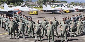 Air Force and Army drill on China border