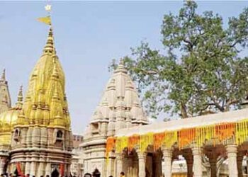 Preparation of dress code for devotees in Kashi Vishwanath Dham