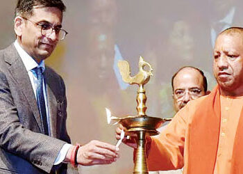 Law should be taught in Hindi, students from small towns will also become good lawyers.