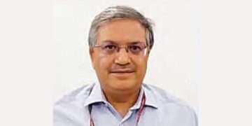 Raised the prestige of Agra by becoming Election Commissioner