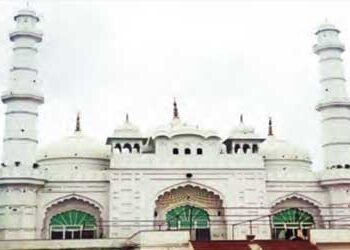 Shock to Muslim side in Lucknow's Mound Mosque case