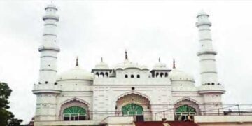 Shock to Muslim side in Lucknow's Mound Mosque case