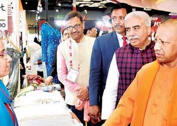 The world is waiting for India in textile sector: Yogi