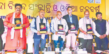 Users should not become slaves of technology: Professor Sinha