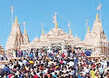 Devotees gathered in Hindu temple of Abu Dhabi