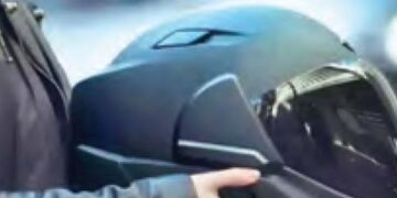 'No helmet no entry' in government offices