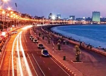 A gift to Mumbaikars, the journey to Marine Drive takes just 15 minutes.