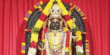 भगवान श्रीराम का हुआ सूर्य तिलक