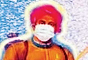 Country's first 'Kisan Kavach' made of cotton cloth