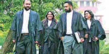 Lawyers exempted from wearing black coat and gown in extreme heat