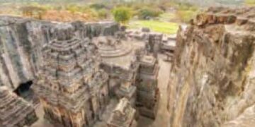Water sources dry up, Ellora caves and other monuments depend on tankers