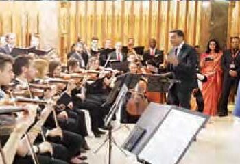 Austrian artists sang Vande Mataram to welcome Modi