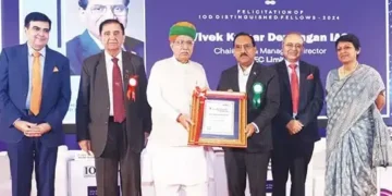 आरईसी के सीएमडी विवेक कुमार देवांगन को ‘विशिष्ट फेलो’ पुरस्कार