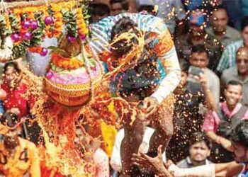 Insurance cover of up to Rs 10 lakh for the Govindas of Dahi Handi