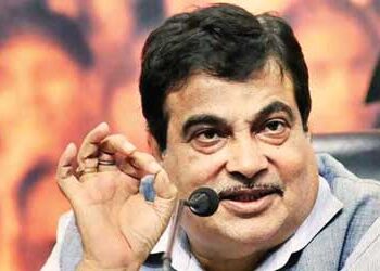 There is a need to create an economic model that generates employment: Gadkari