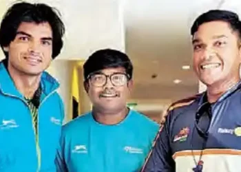 Fan reached Paris on bicycle from Kerala to 'cheer' Neeraj