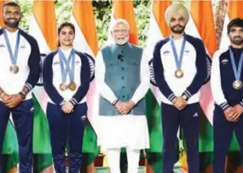 Modi quipped, who cursed me for not having AC in Paris?