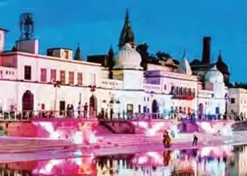 Ayodhya Haat is attracting tourists at Saryu Ghat