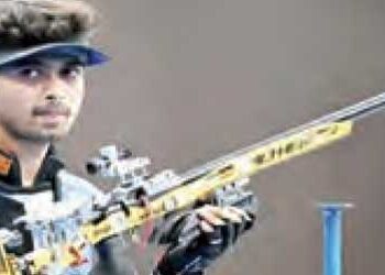 Swapnil's dream comes true, India's hat-trick in shooting