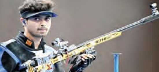 Swapnil's dream comes true, India's hat-trick in shooting