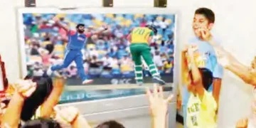 Watching sports on TV is also effective in weight loss