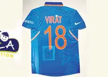 Virat's jersey sold for 40 lakhs, gloves for 28 lakhs