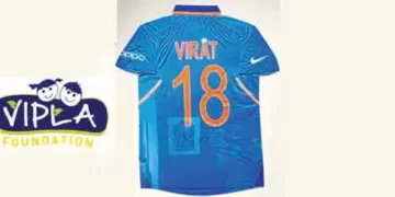 Virat's jersey sold for 40 lakhs, gloves for 28 lakhs