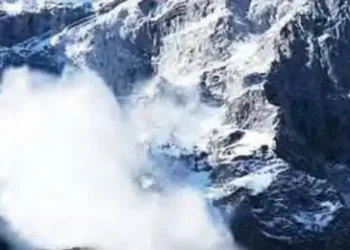 The snow cover in the Himalayas is shrinking rapidly
