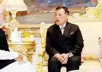 Modi meets King and Queen of Thailand