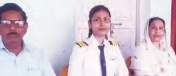 Amidst financial hardships and social opposition, she became the first woman pilot of the area
