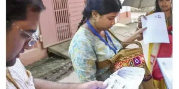 बंगाल में लोग तनाव में, सवा करोड़ वोटरों के नाम करें प्रकाशित: सुप्रीम कोर्ट