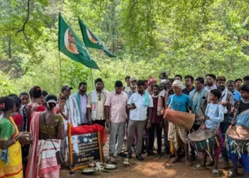 आजादी के 80 साल बाद गांव में पहुंचेगी बिजली, जश्न में डूबे ग्रामीण