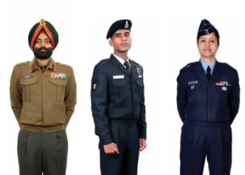 सेना ने हटाए गुलामी के निशान, परेड में तलवार रखना जरूरी नहीं